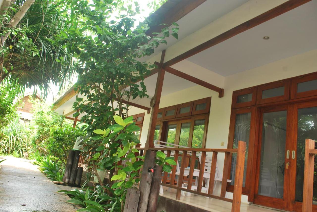 Gili Smile Bungalow Gili Trawangan Exterior foto